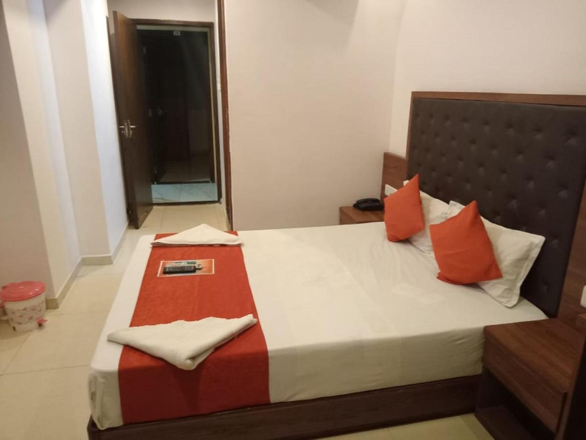 Hotel Sai Deep Lodging By Wb Inn Navi Mumbai Eksteriør bilde
